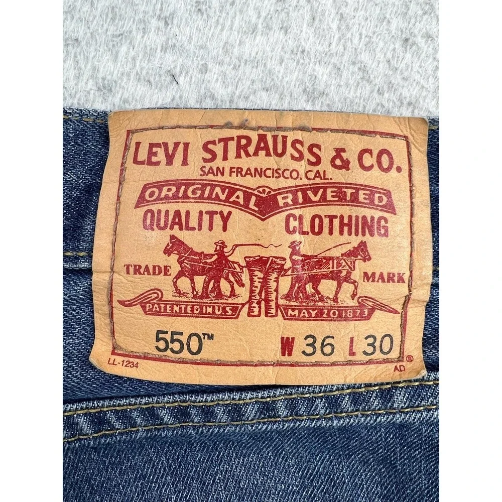 Levis 550 Jeans Mens 36x30 Blue Relaxed Tapered 100% Cotton Denim Med Wash Y2K